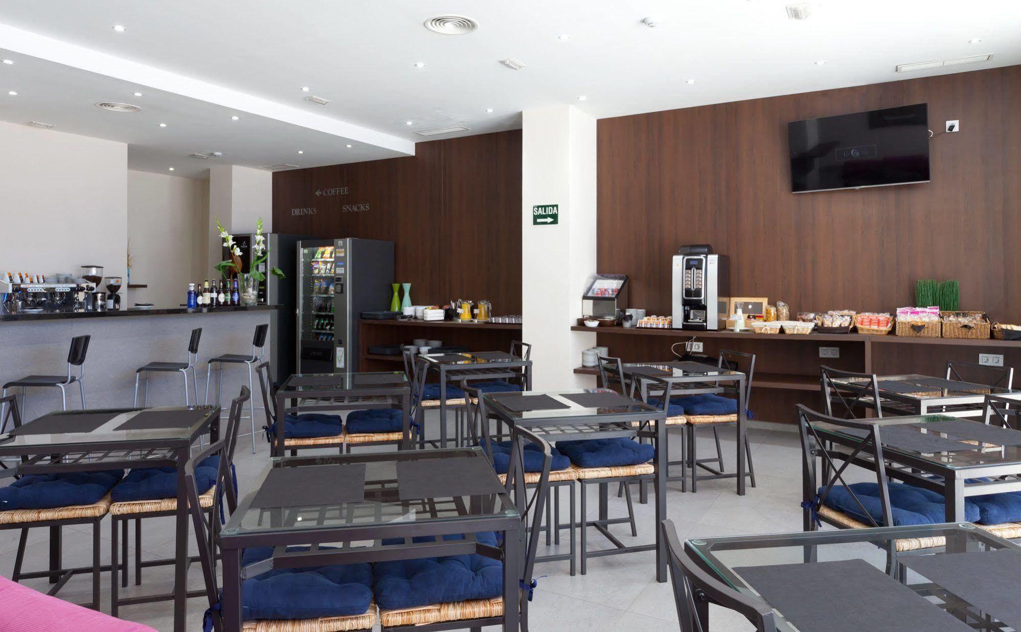 Hotel Olympia Universidades Valenza Esterno foto